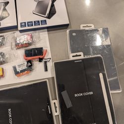 Lot -Tablet And Laptop Accessories 