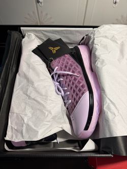Kobe 3 Pink Quartz DS Men size 9.5