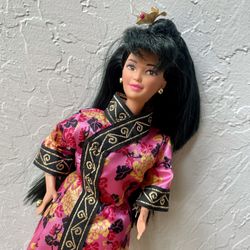 1993 Mattel Barbie Dolls Of The World Collection Chinese Barbie Special Edition