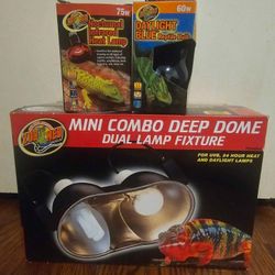 BRAND NEW Mini Combo Deep Dome Light Fixture with 2 Brand New Bulbs
