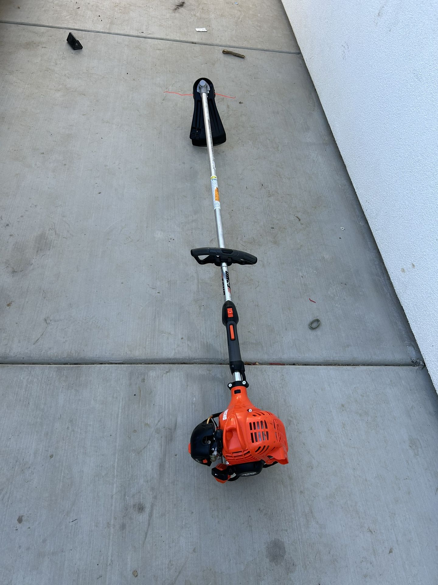 ECHO 21.2 cc Gas 2 Stroke Straight Shaft String Trimmer 6.1k