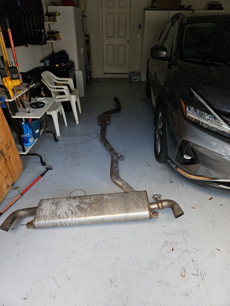 BMW X7 Exhaust (Stock)