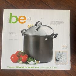 Basic Essentials Straining Pasta Pot 7 Quarts 