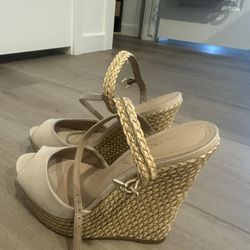 Shoe