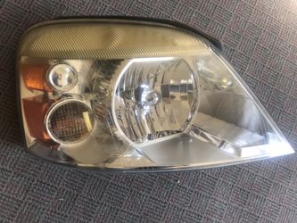 Ford Freestar headlight for 2004 to 2007