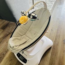 4moms MamaRoo Multi-Motion Baby Swing, Bluetooth Enabled with 5 Unique Motions, Grey