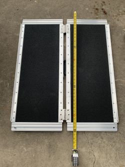 Tri Fold Ramp