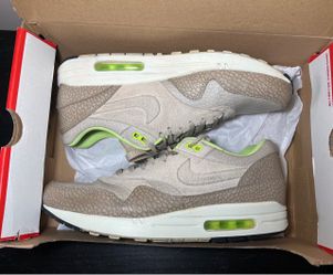 Nike- Air Max Plus Drift  Tan & Light green