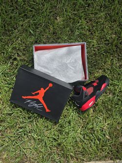 Jordan 4 Red Thunder