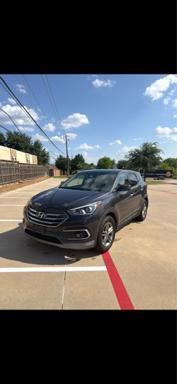 2018 hyundai Santa Fe - Private Party