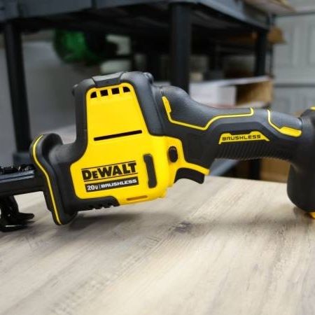 DeWalt 20V Atomic Sawzall (Tool Only)