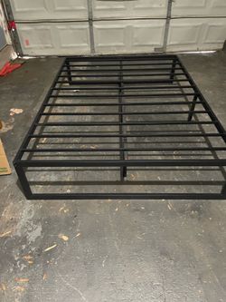 Metal bed