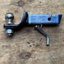 Reese Towpower 21542 Class III Towing Trailer Hitch