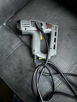 Staple gun