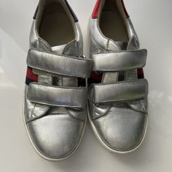 Size 2 GUCCI Sneakers 