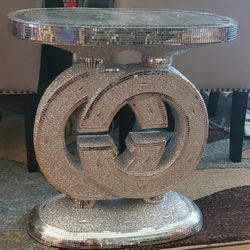 Gucci logo MIRROR TABLE