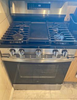 GE 5 Burner Gas Stove