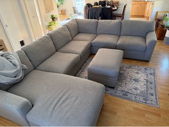 Sectional couch
