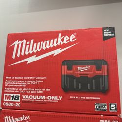 Milwaukee m18 2-gallon vacuum