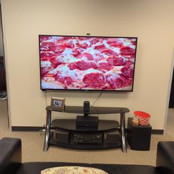 TV 70 Inch