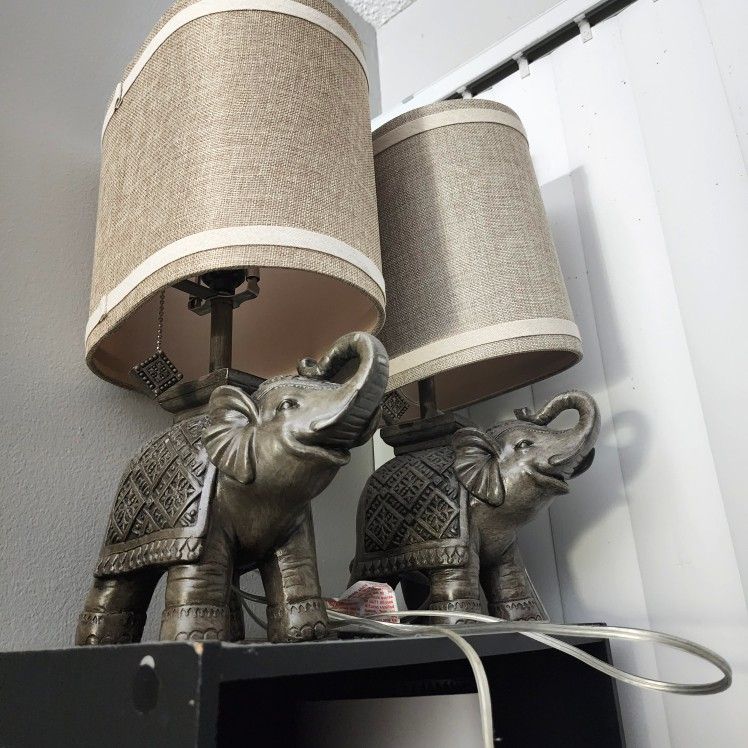 Set Of 2 Elephant Lamps
