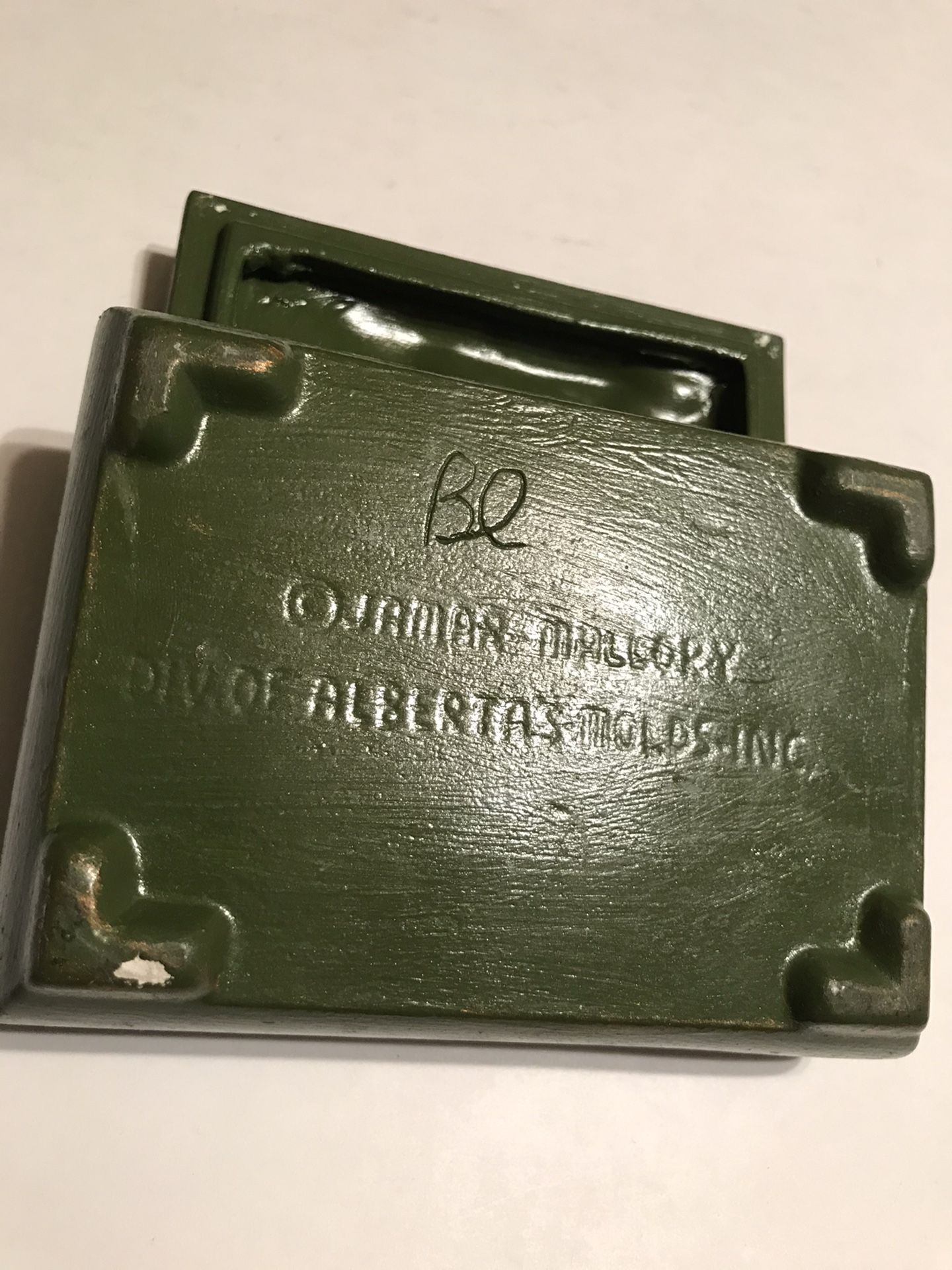 1980’s Vintage Jamar Mallory Green & Gold Ceramic Dragon Trinket Box