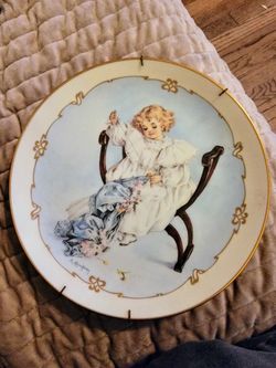 The Seamstress Plate & Sarah By Maud Humphrey Bogart - Little Ladies Collection 1989
