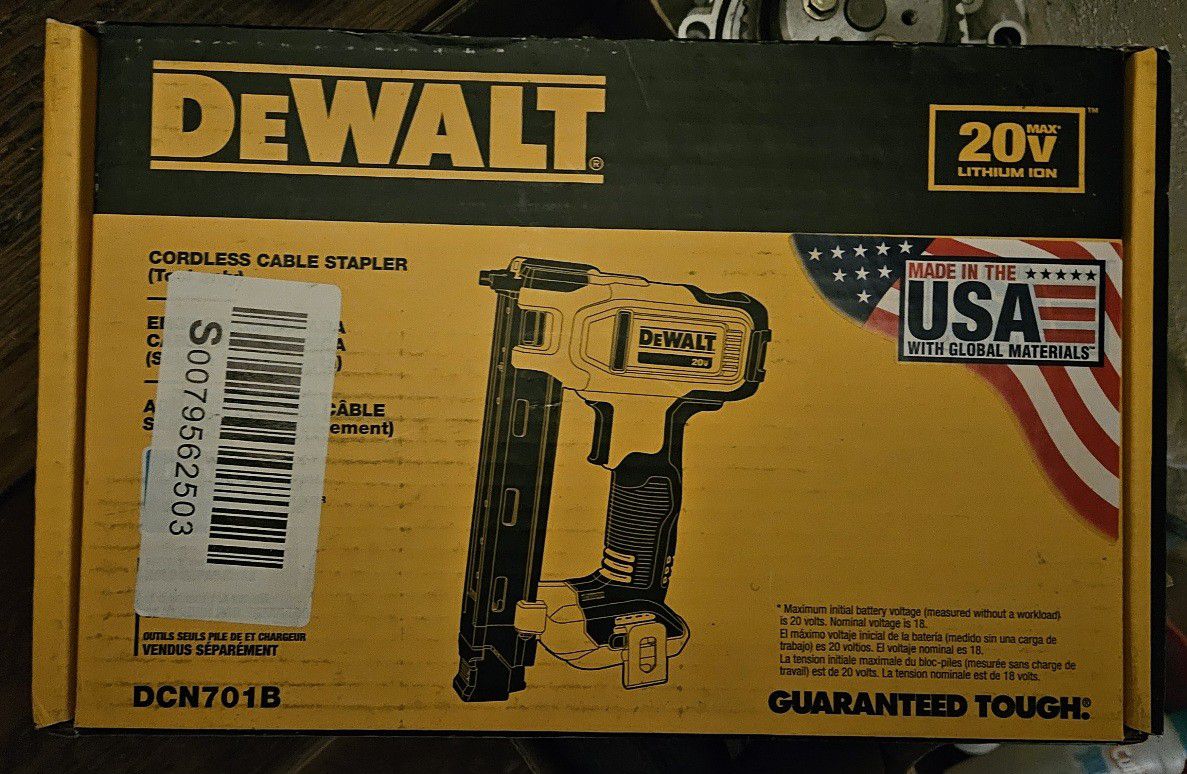 Brand NEW IN  BOX - DEWALT 20V Cable/Wire Stapler