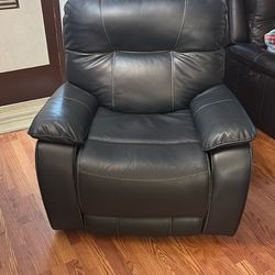 Dark Blue La-Z-Boy Recliner Couch