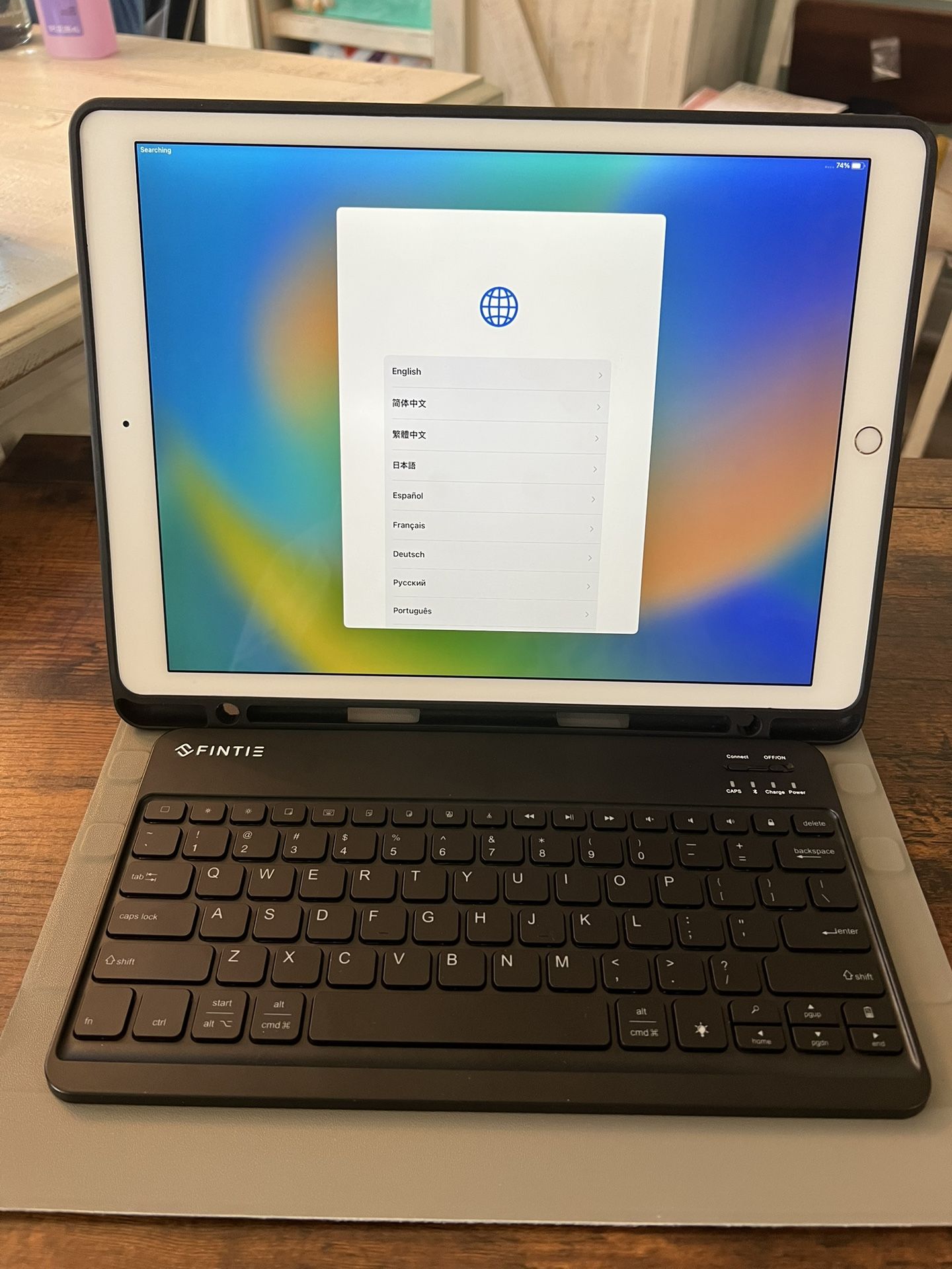 Apple iPad Pro 12.9” 1st Gen. PLUS ACCESSORIES