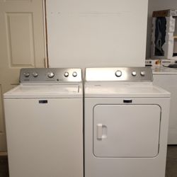 Washer and dryer electric large capacity like new both works Perfectly Very Clean 1216  Hartford Turnpike Vernon CT 