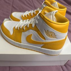 Jordan mid 1 