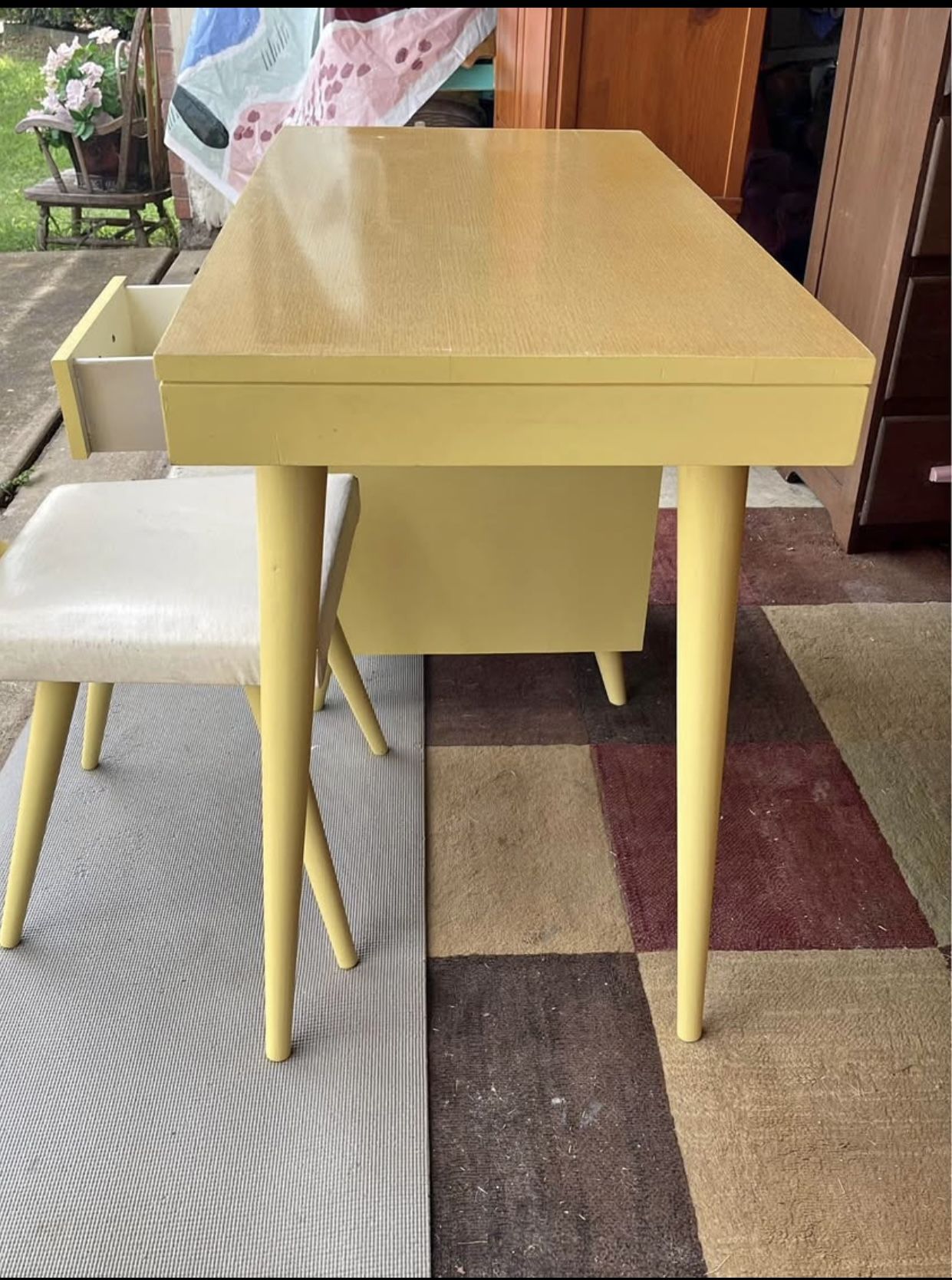 Desk 