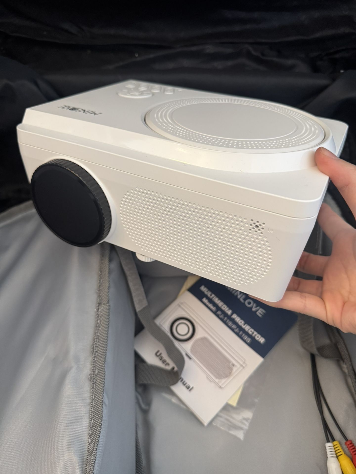 1080P WiFi Bluetooth Projector DVD Player, MINLOVE Full HD Portable Projector - Excellent Condition