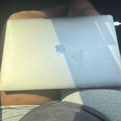 2017 MacHook Pro with Touch bar 15”