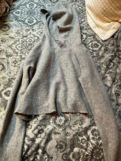 Loft cropped sweatshirt, size L