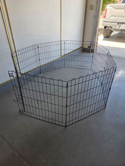 Metal pet fence/dog playpen