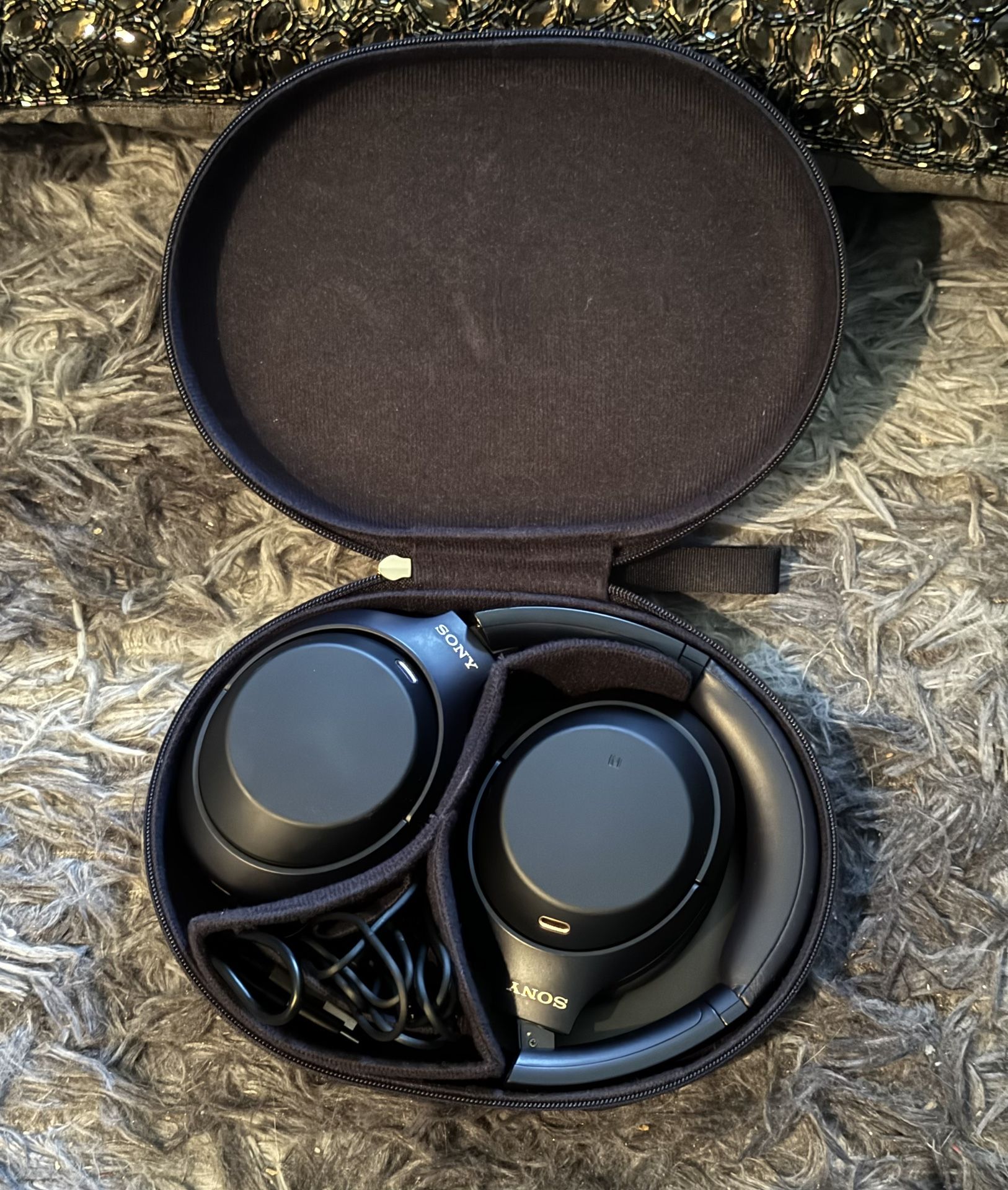 Sony WH-1000XM4 Wireless Premium Noise Canceling Overhead Headphones with Mic for Phone-Call and Alexa Voice Control, Black WH1000XM4