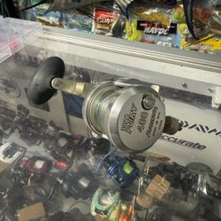 Accurate Fury LEFTY Single Speed Salt Water Fishing Reel. 