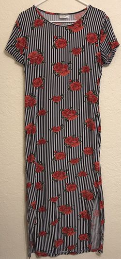 Bobbie Brooks Printed Maxi Dress