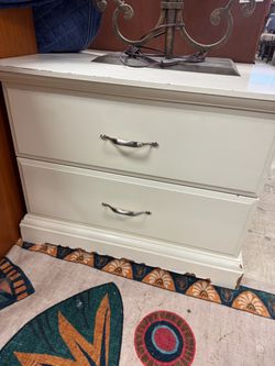 White 2-Drawer Nightstand