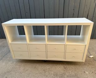 White stand with drawers