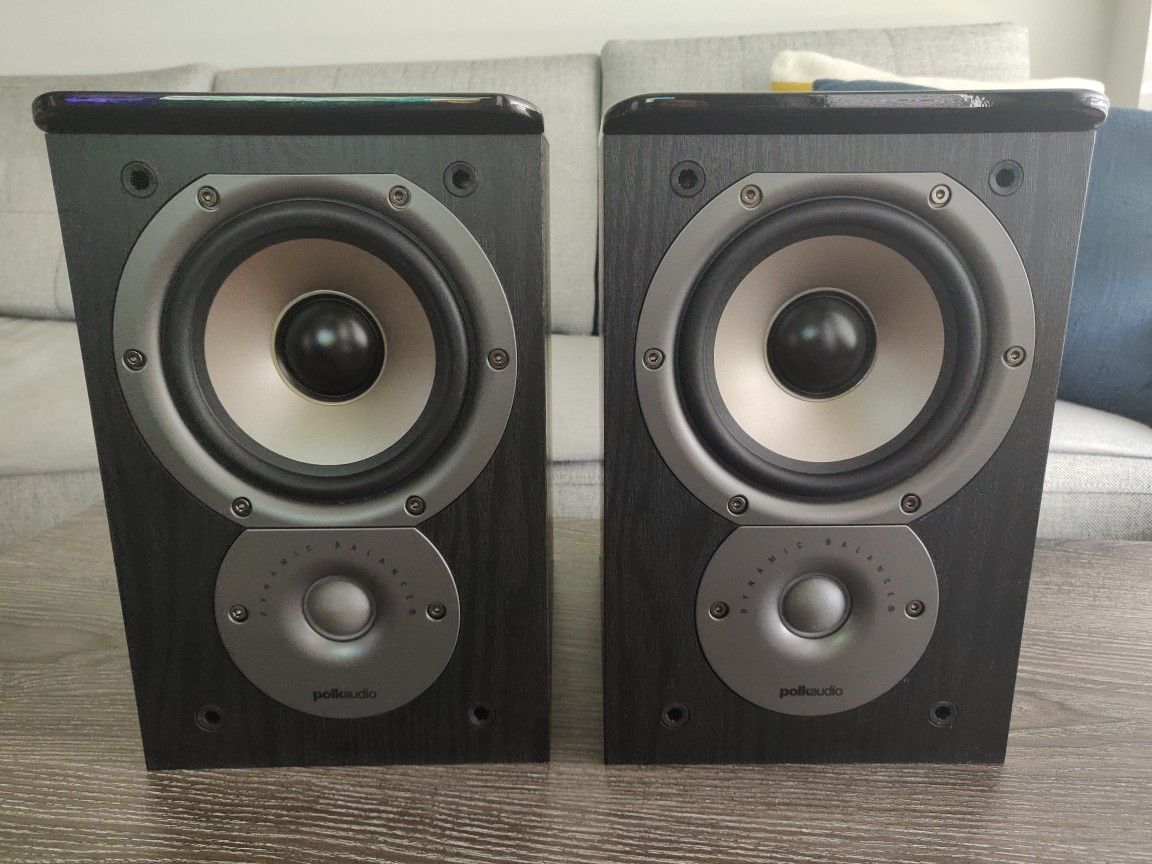 Polk Audio TSi100 Bookshelf Speakers