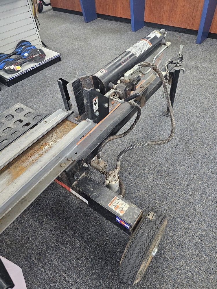 Dirty Hand Tools Log Splitter. ASK FOR RYAN. #4(contact info removed)416-01