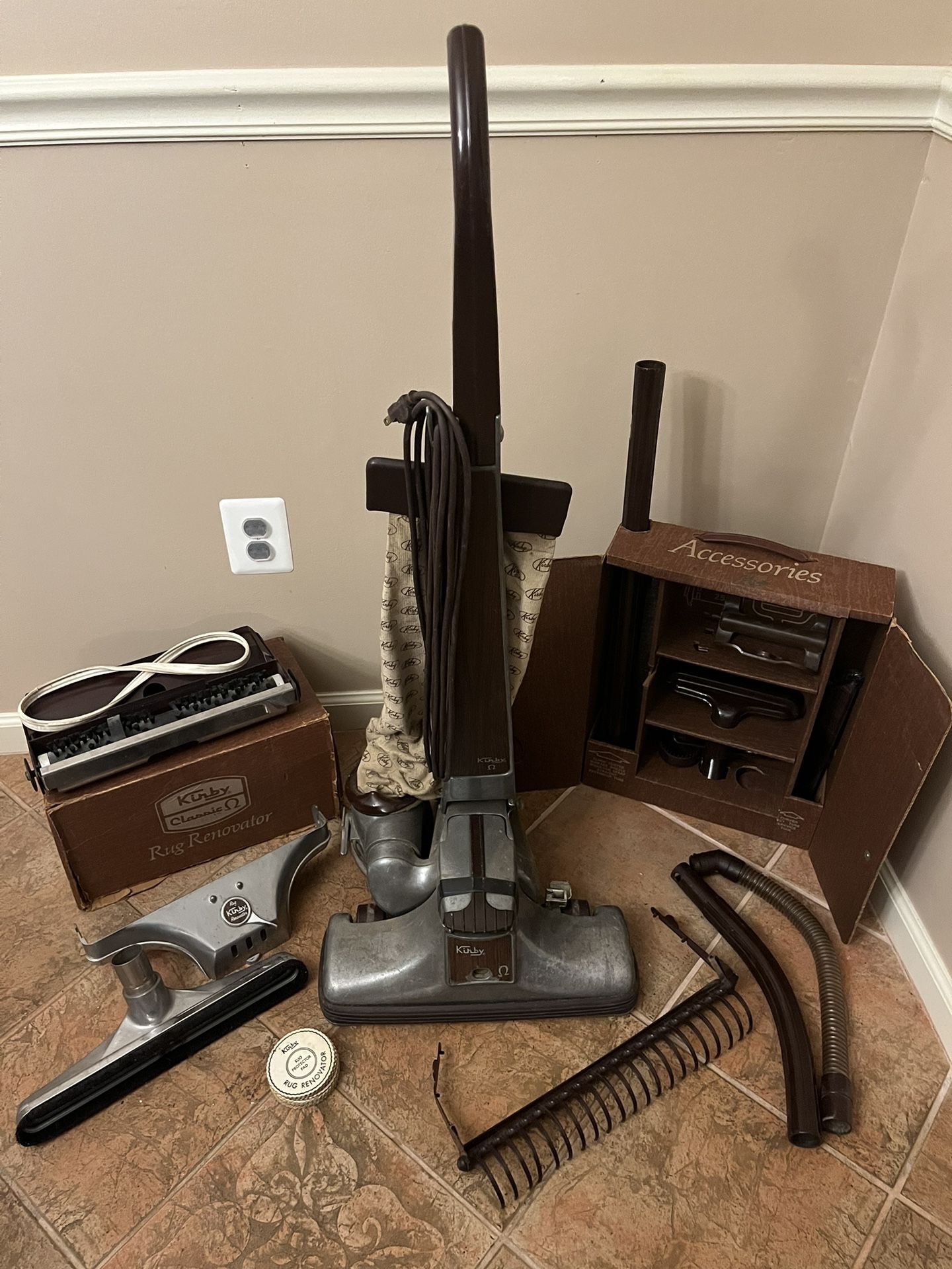 Vintage 1970s Kirby 1-CR Vacuum With Original Attachments (Working)