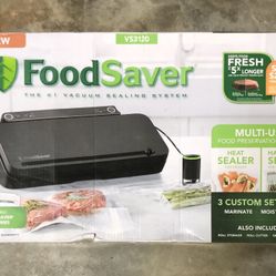 New FoodSaver Premier Vacuum Sealer: Dry/Moist/Marinate Modes, Roll Storage, Cutter Bar, Bags & Roll Kit, Black, Plastic Vs3120