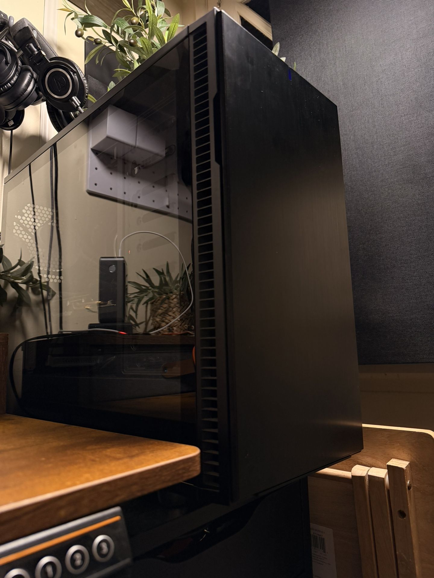 Loaded Gaming PC – Ryzen 7, 64GB RAM, Dual NVMe SSDs + 6TB HDD, RX 5700