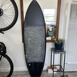 LOST PISCES 5’10 LIKE NEW