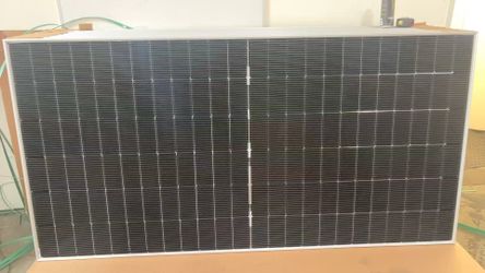 $150 Jinko 585 Watts Solar Panels