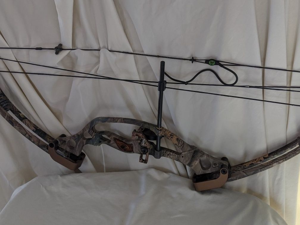 HOYT YOUTH COMPOUND BOW